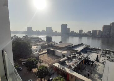 شقة مفروشة للايجارعلى النيل 150م فى المنيل شارع عبد العزيز ال سعود للعائلات